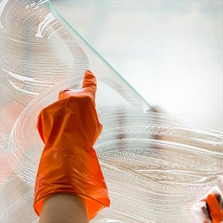 4 EASY WAYS TO PROPERLY CLEAN YOUR WINDOWS