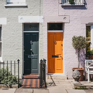 Essential Guide To Replacing Door Furniture